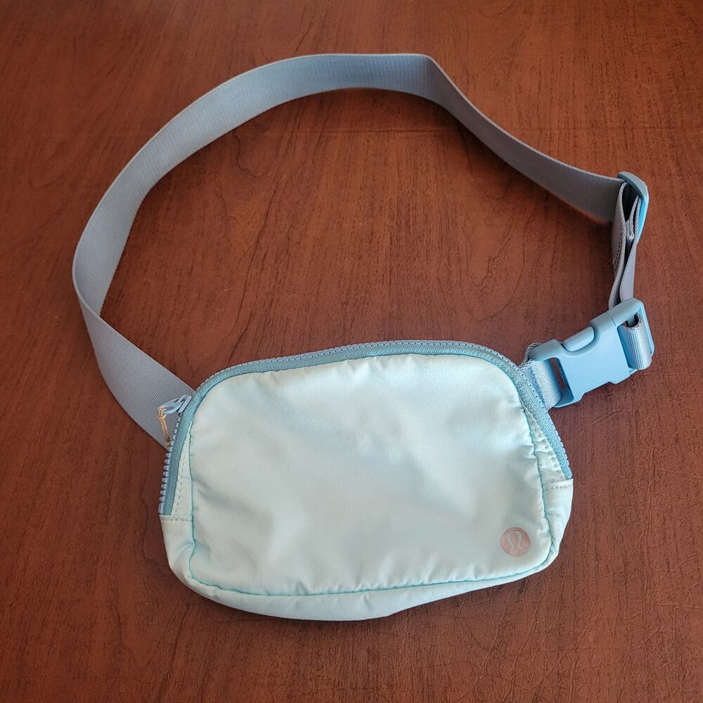 Lululemon Everywhere Belt Bag 1L Icing Blue Crossbody Fanny Pack